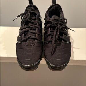 GUC Women’s Black Nike Airmax Sz 8 Sneakers